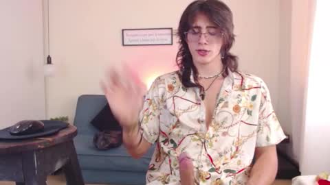 Snapshot of andreey50 chatting on 02-05-25, 07:53 Andrey online show from 02-05-25, 07:53