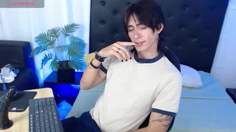 Andrey online show from 11-19-25, 01:44