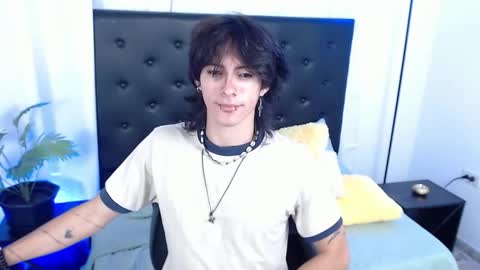 Andrey online show from 11-25-25, 01:44