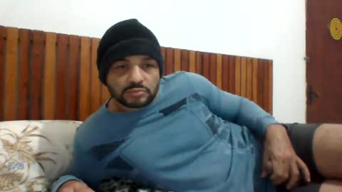 Snapshot of andreloko123 chatting on 06-23-26, 01:03 andreloko123 online show from 06-23-26, 01:03