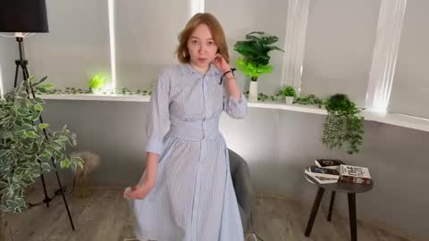 Snapshot of andrelonghini chatting on 06-05-26, 01:12 Lina online show from 06-05-26, 01:12