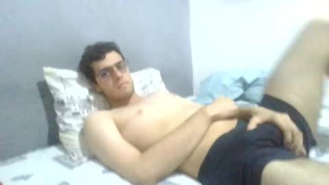 andres129494 online show from 11-11-25, 07:47