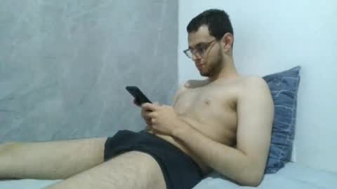 andres129494 online show from 04-20-26, 01:52