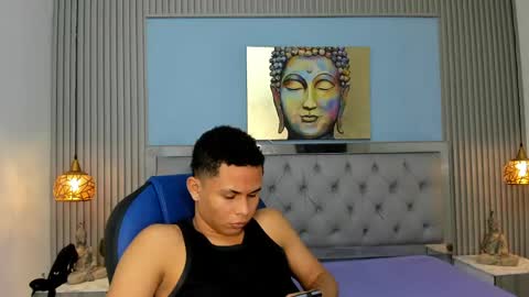 Snapshot of andres1_8 chatting on 04-17-26, 04:26 IM ANDRES online show from 04-17-26, 04:26
