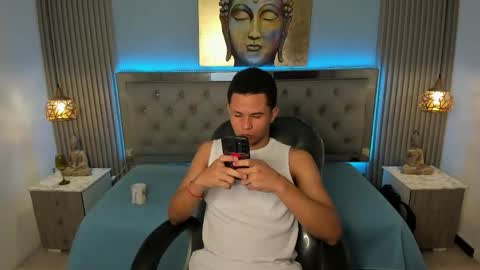 Snapshot of andres1_8 chatting on 05-29-26, 03:37 IM ANDRES online show from 05-29-26, 03:37