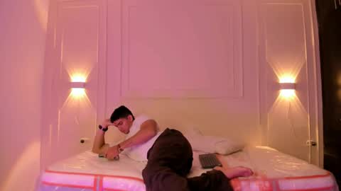andres_stud online show from 06-25-26, 03:39