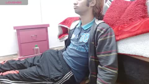 andresdark_07 online show from 01-06-26, 05:33