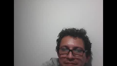 Snapshot of andresfloga chatting on 09-28-25, 05:46 andresfloga online show from 09-28-25, 05:46