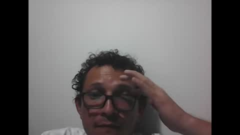 Snapshot of andresfloga chatting on 10-26-25, 05:13 andresfloga online show from 10-26-25, 05:13