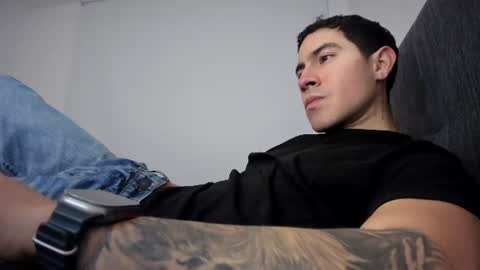 Snapshot of andresjuan92 chatting on 06-27-26, 03:11 onlyfanscallmegotter online show from 06-27-26, 03:11