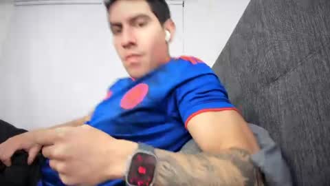 Snapshot of andresjuan92 chatting on 07-04-26, 06:19 onlyfanscallmegotter online show from 07-04-26, 06:19