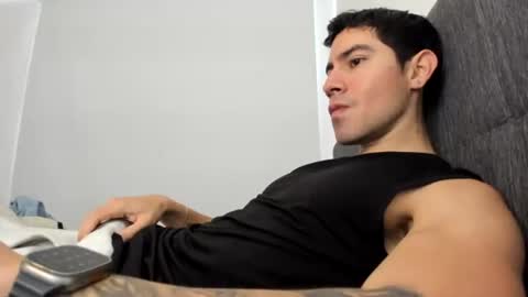 Snapshot of andresjuan92 chatting on 07-19-26, 06:00 onlyfanscallmegotter online show from 07-19-26, 06:00