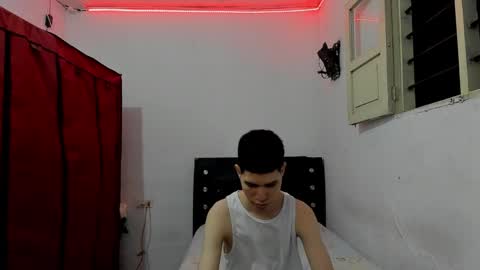 andrew_2811 online show from 04-04-26, 12:31