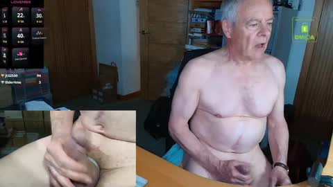 Snapshot of andrew_9999 chatting on 05-19-26, 10:27 Andrew online show from 05-19-26, 10:27