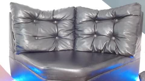 Snapshot of andrew_ag chatting on 09-08-25, 02:16 Andrew G online show from 09-08-25, 02:16