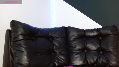 Snapshot of andrew_ag chatting on 09-28-25, 11:37 Andrew G online show from 09-28-25, 11:37