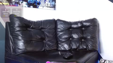 Snapshot of andrew_ag chatting on 11-28-25, 01:41 Andrew G online show from 11-28-25, 01:41