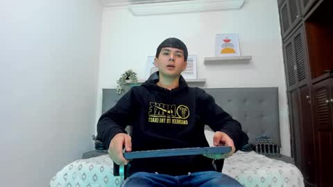 andrew restrepo online show from 03-04-26, 03:40