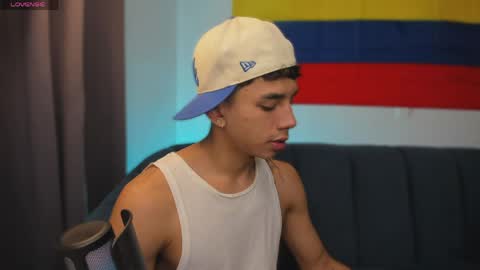 Snapshot of andrew_twink18 chatting on 05-05-26, 11:46 Andrew M. online show from 05-05-26, 11:46
