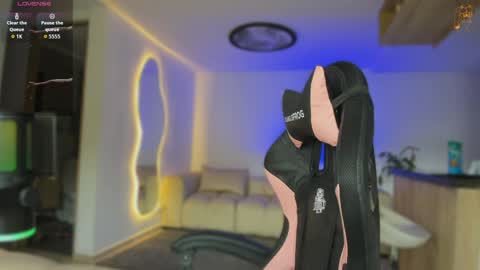 Snapshot of andrew_twink18 chatting on 05-07-26, 05:07 Andrew M. online show from 05-07-26, 05:07