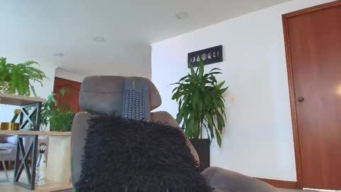 ANDREW WEST online show from 11-21-25, 01:21