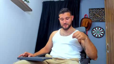 Snapshot of andrewdiaz_ chatting on 04-07-26, 06:36 Andrew Diaz online show from 04-07-26, 06:36