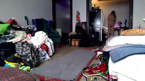 Snapshot of andrewgennie chatting on 02-02-26, 04:06 andrewgennie online show from 02-02-26, 04:06