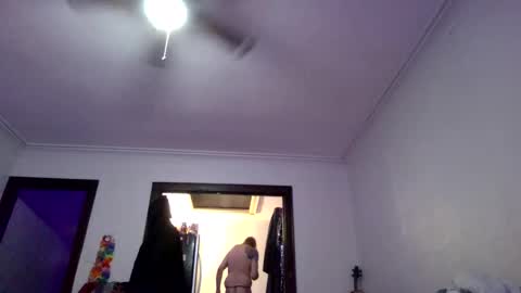 Snapshot of andrewgennie chatting on 03-17-26, 05:22 andrewgennie online show from 03-17-26, 05:22