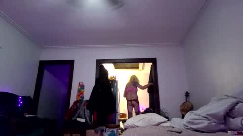 Snapshot of andrewgennie chatting on 03-24-26, 02:49 andrewgennie online show from 03-24-26, 02:49