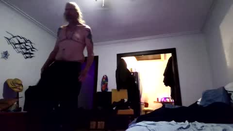 andrewgennie online show from 06-02-26, 05:42