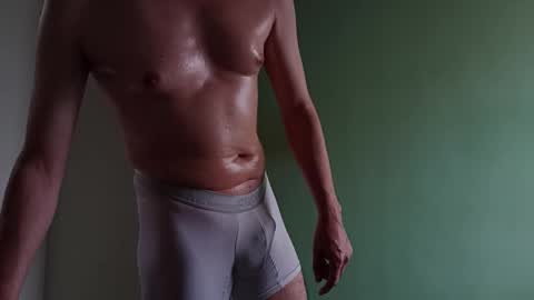 Snapshot of andrewmature chatting on 04-06-26, 04:41 andrewmature online show from 04-06-26, 04:41