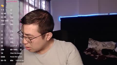 andrewmhilton_ online show from 11-09-25, 06:17