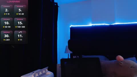 andrewmhilton_ online show from 08-01-26, 06:23