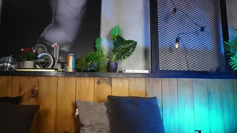 Snapshot of andrewortix chatting on 05-14-26, 05:25 AndreWortix online show from 05-14-26, 05:25
