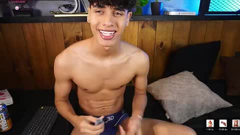 Snapshot of andrewortix chatting on 05-22-26, 12:29 AndreWortix online show from 05-22-26, 12:29
