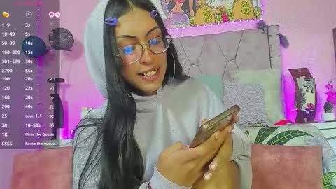 Snapshot of andromedashine chatting on 10-15-25, 07:30 vero paez online show from 10-15-25, 07:30