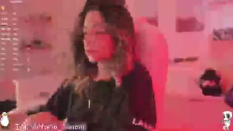 Victoria Senz  online show from 03-12-25, 10:07