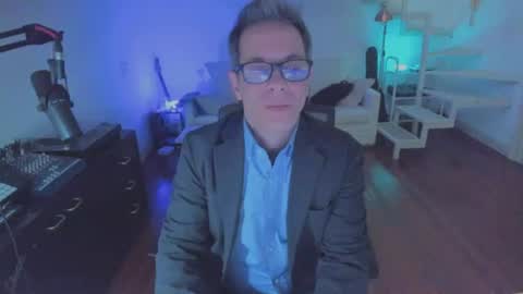 Snapshot of andy0pandi chatting on 07-23-26, 03:59 Andrew online show from 07-23-26, 03:59