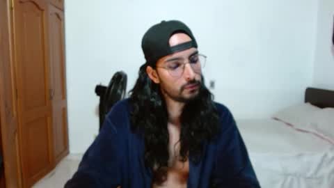 Andy1113 online show from 06-06-26, 05:01