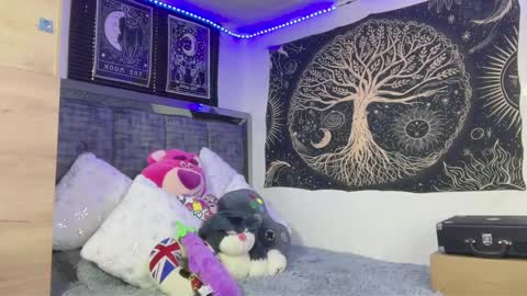 Snapshot of andy_belier chatting on 03-04-25, 04:20 Andy online show from 03-04-25, 04:20