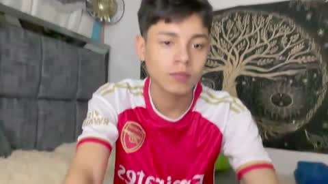 Snapshot of andy_belier chatting on 05-15-26, 07:32 Andy online show from 05-15-26, 07:32