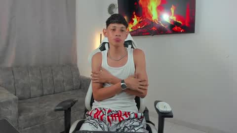 andy_bigcock01 online show from 12-17-24, 03:28