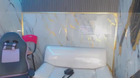 Snapshot of andy_dan1 chatting on 10-22-25, 02:39 andy_dan1 online show from 10-22-25, 02:39