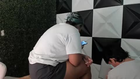 andy_dan1 online show from 12-16-25, 07:52