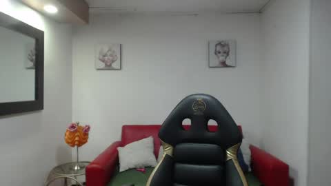 andy_eagleton_20 online show from 06-03-26, 02:36