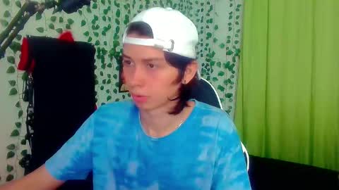 Snapshot of andy_gray01 chatting on 09-25-25, 04:00 Andy Gray online show from 09-25-25, 04:00