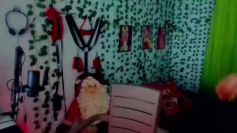 Snapshot of andy_gray01 chatting on 12-19-25, 06:15 Andy Gray online show from 12-19-25, 06:15