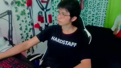 Snapshot of andy_gray01 chatting on 02-11-26, 06:35 Andy Gray online show from 02-11-26, 06:35