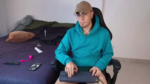 Andres online show from 03-06-25, 06:59