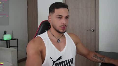 Snapshot of andy_weld chatting on 03-08-26, 10:13 my onlyfans online show from 03-08-26, 10:13